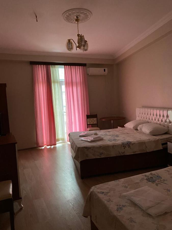 Hotel Eurasia Batumi Exteriör bild