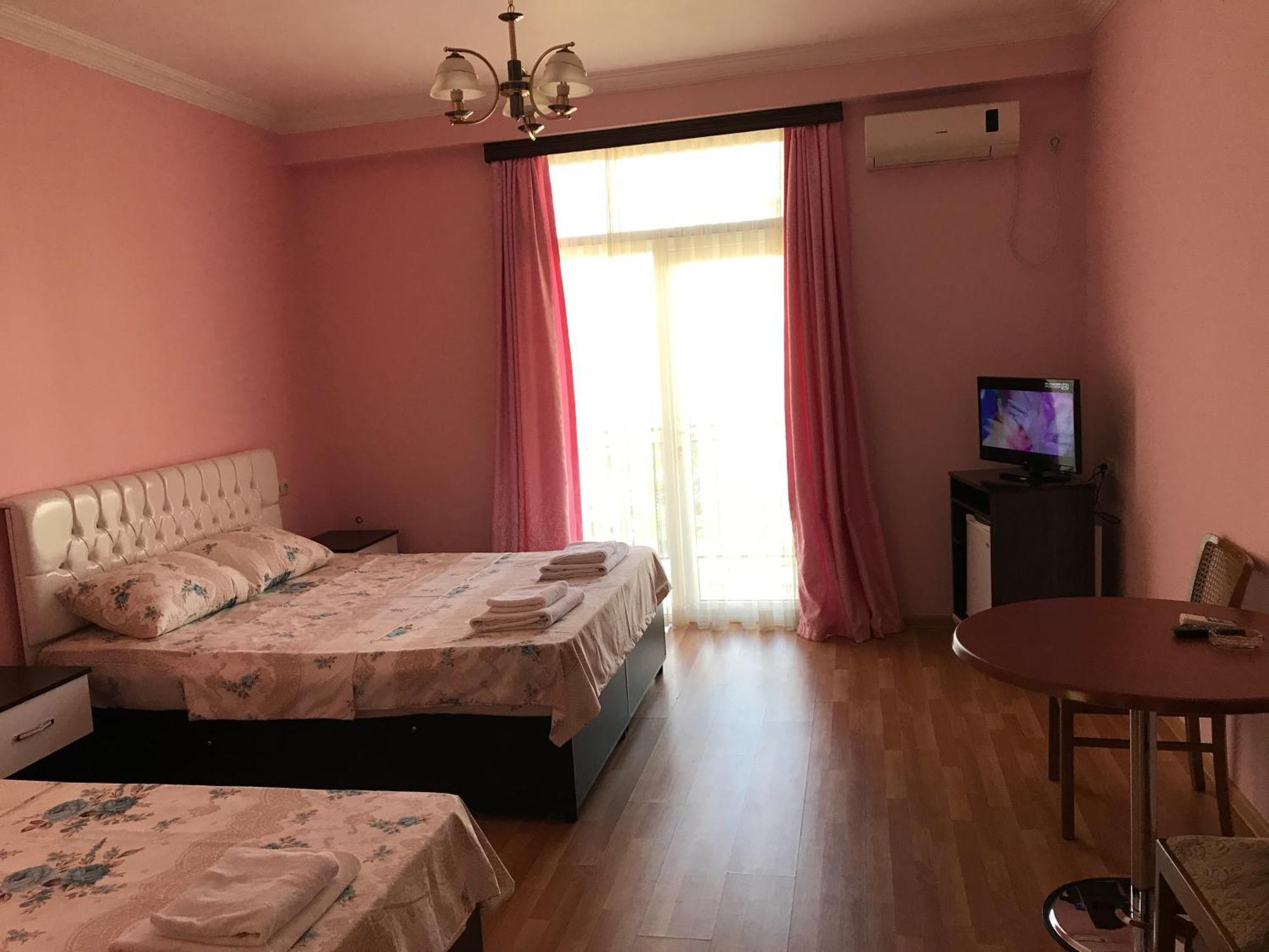 Hotel Eurasia Batumi Rum bild